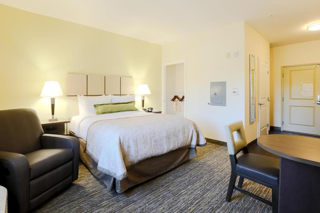 Candlewood Suites Belle Vernon By Ihg Buitenkant foto